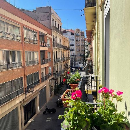 Habitacion Privada En Piso Compartido Валенсия Экстерьер фото
