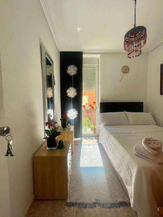Habitacion Privada En Piso Compartido Валенсия Экстерьер фото